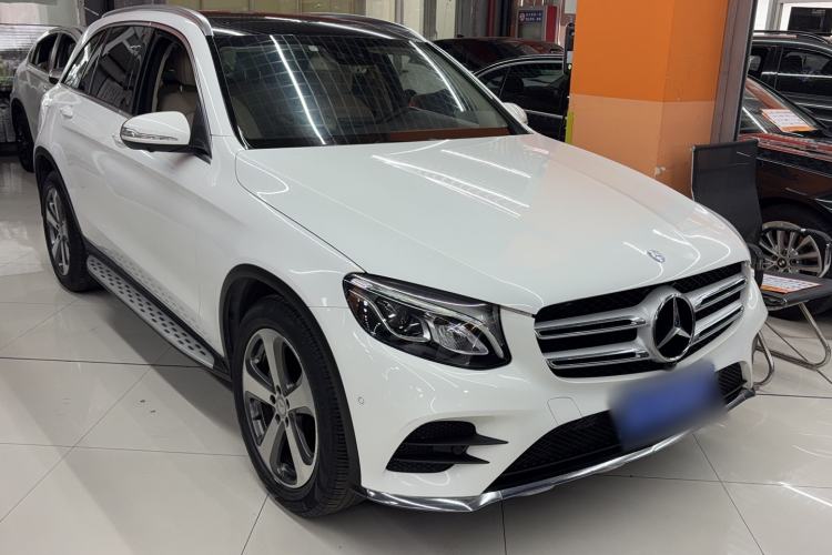 Used Mercedes-Benz GLC 2017 GLC 260 4MATIC Luxury Model Exterior 1