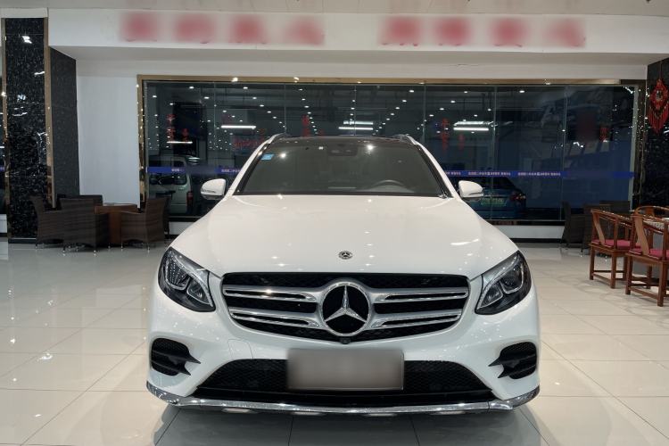 Used Mercedes-Benz GLC 2017 GLC 260 4MATIC Luxury Model Exterior 1