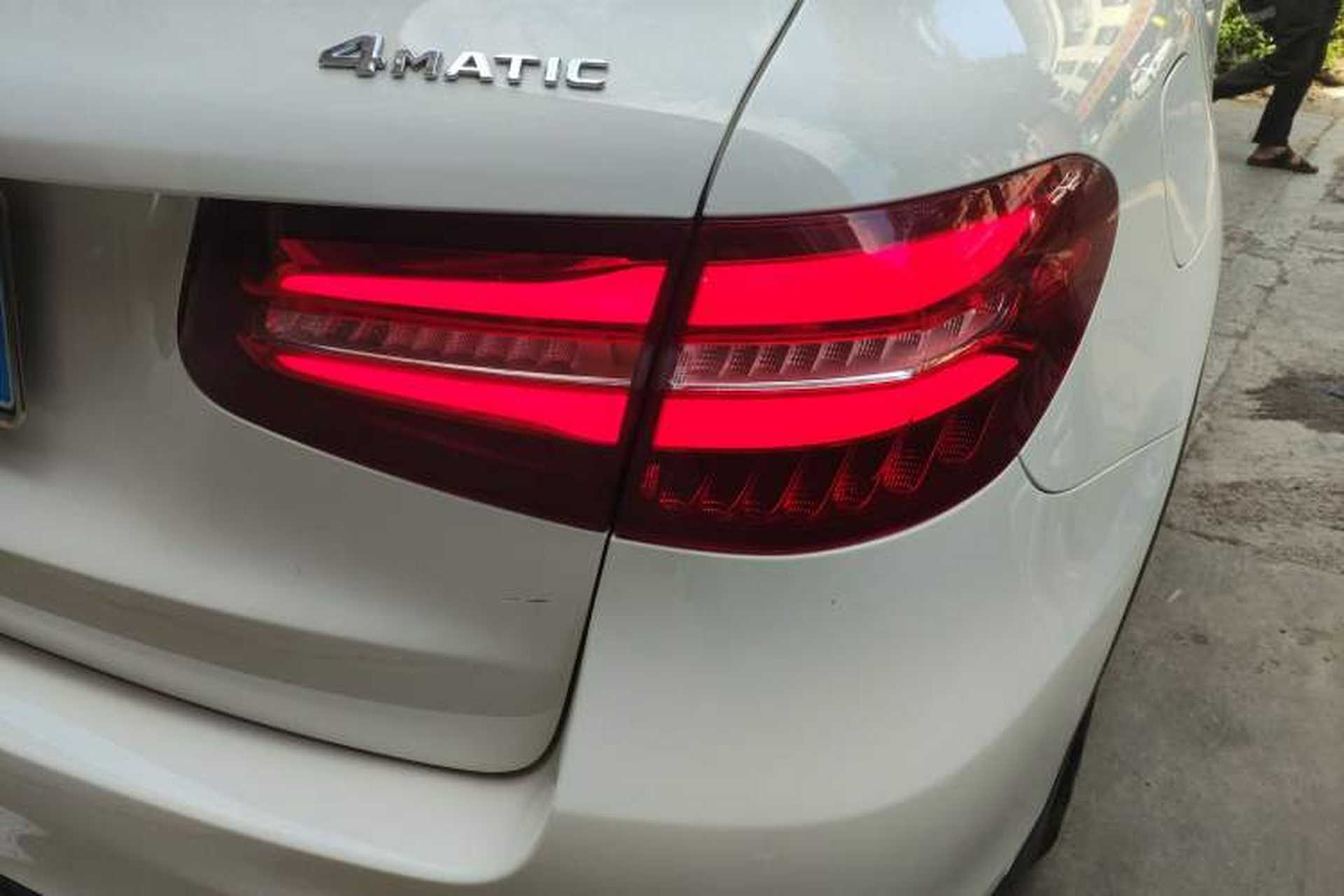 Used Mercedes-Benz GLC 2017 GLC 260 4MATIC Luxury Model Exterior 1