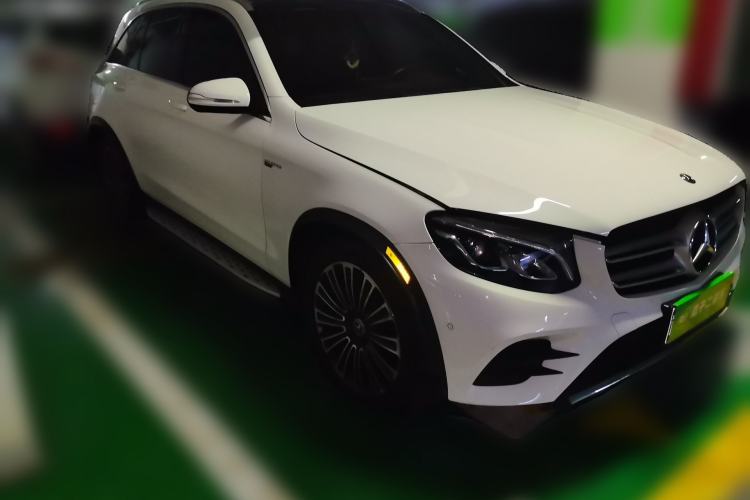 Used Mercedes-Benz GLC 2017 GLC 260 4MATIC Dynamic Edition Exterior 2