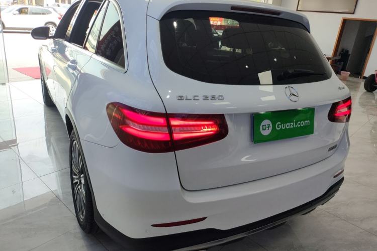 Used Mercedes-Benz GLC 2017 GLC 260 4MATIC Dynamic Edition Exterior 2