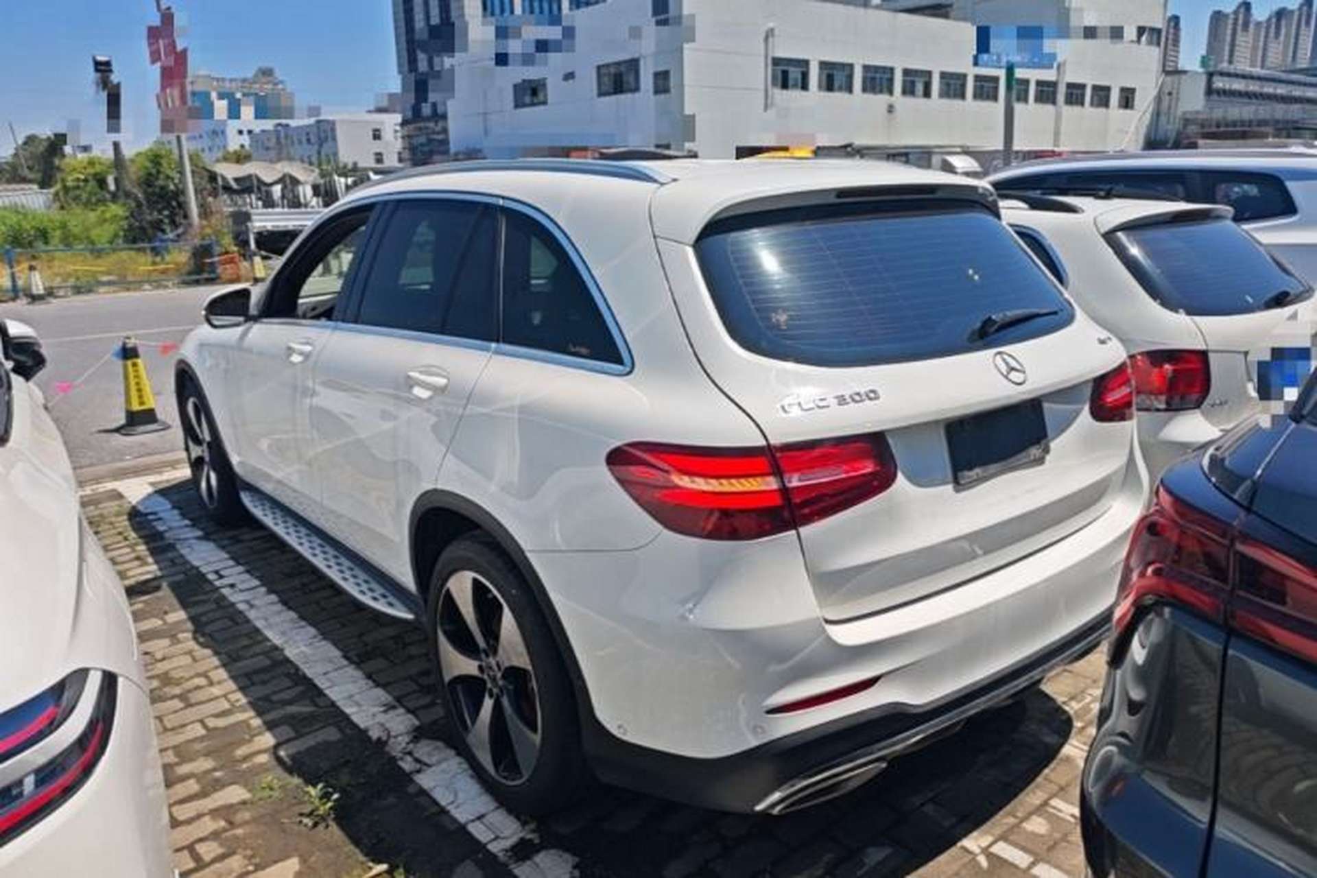 Used Mercedes-Benz GLC 2017 GLC 300 4MATIC Sport Edition Exterior 2