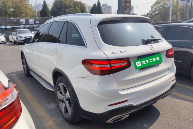 Used Mercedes-Benz GLC 2017 GLC 300 4MATIC Sport Edition Exterior 2