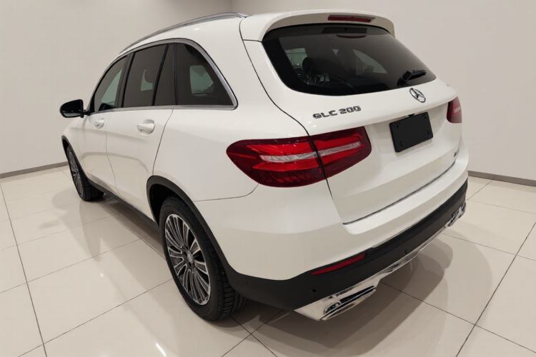 Used Mercedes-Benz GLC 2017 GLC 200 4MATIC Exterior 2