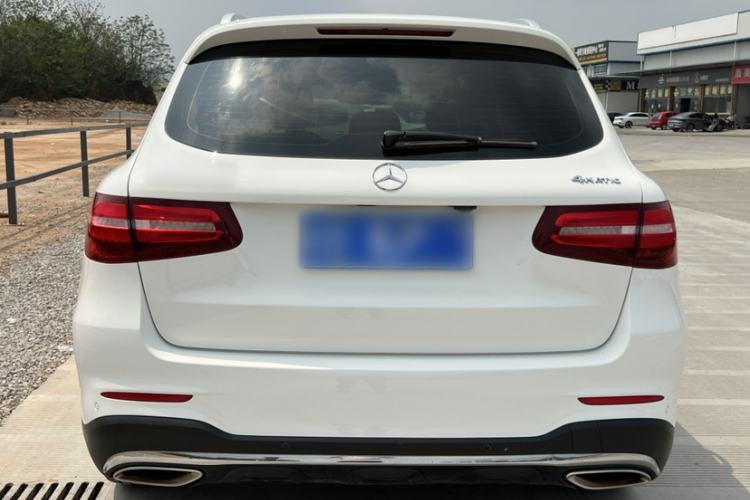 Used Mercedes-Benz GLC 2017 GLC 260 4MATIC Dynamic Edition Exterior 3