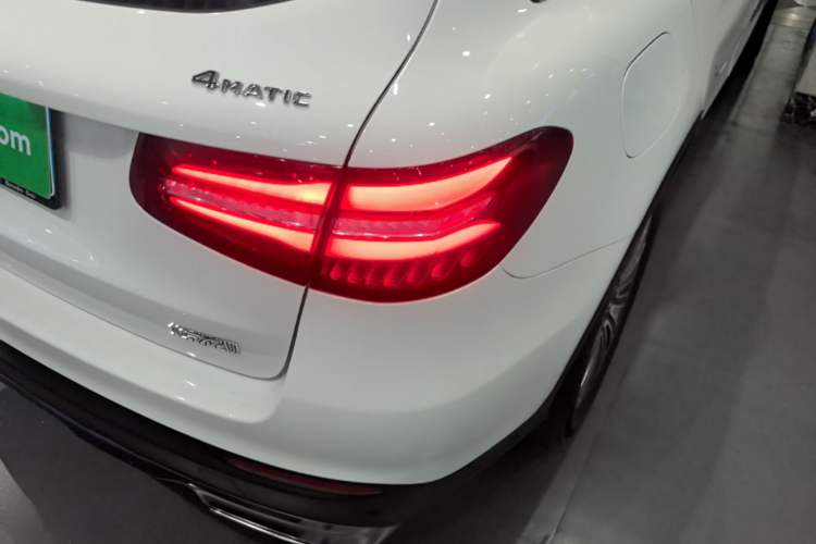 Used Mercedes-Benz GLC 2017 GLC 200 4MATIC Exterior 3
