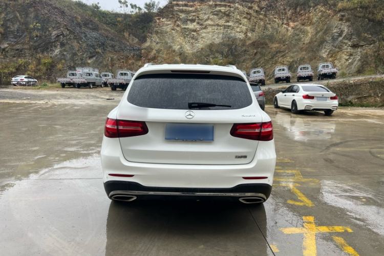Used Mercedes-Benz GLC 2017 GLC 260 4MATIC Dynamic Edition Exterior 4