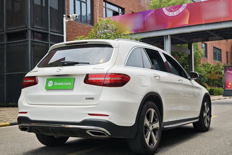 Used Mercedes-Benz GLC 2017 GLC 300 4MATIC Sport Edition Exterior 4