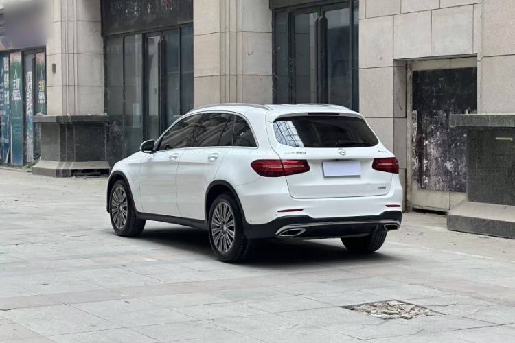 Used Mercedes-Benz GLC 2017 GLC 260 4MATIC Dynamic Edition Exterior 4