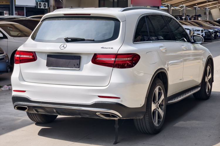Used Mercedes-Benz GLC 2017 GLC 300 4MATIC Sport Edition Exterior 4