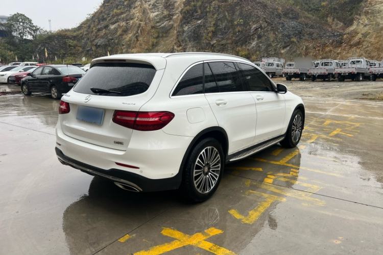 Used Mercedes-Benz GLC 2017 GLC 260 4MATIC Dynamic Edition Exterior 5