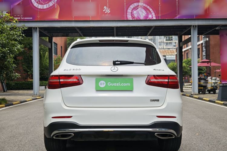 Used Mercedes-Benz GLC 2017 GLC 300 4MATIC Sport Edition Exterior 5