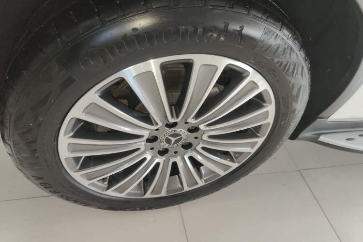 Used Mercedes-Benz GLC 2017 GLC 260 4MATIC Dynamic Edition Exterior 5