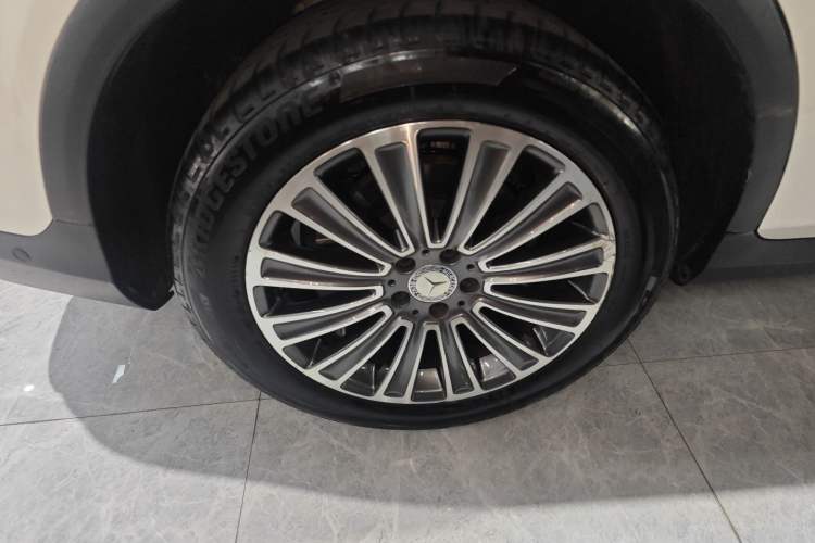 Used Mercedes-Benz GLC 2017 GLC 200 4MATIC Exterior 5