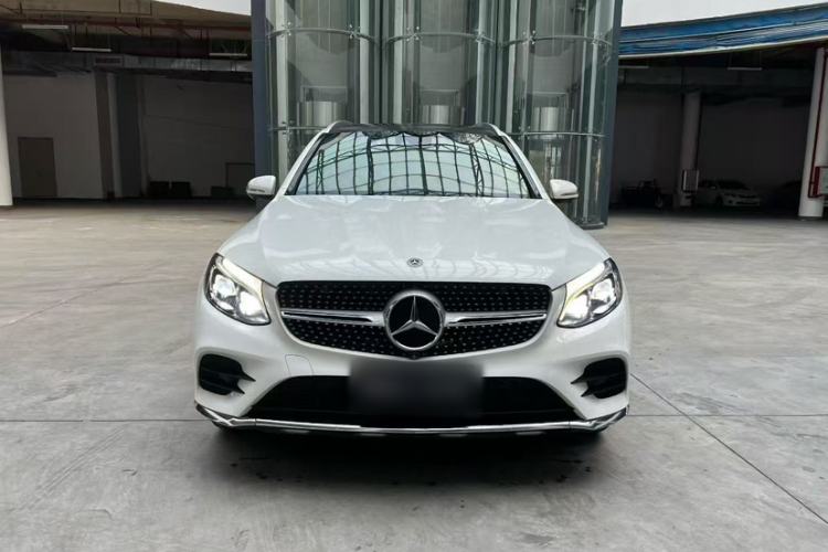 Used Mercedes-Benz GLC 2017 GLC 300 4MATIC Sport Edition Exterior 6