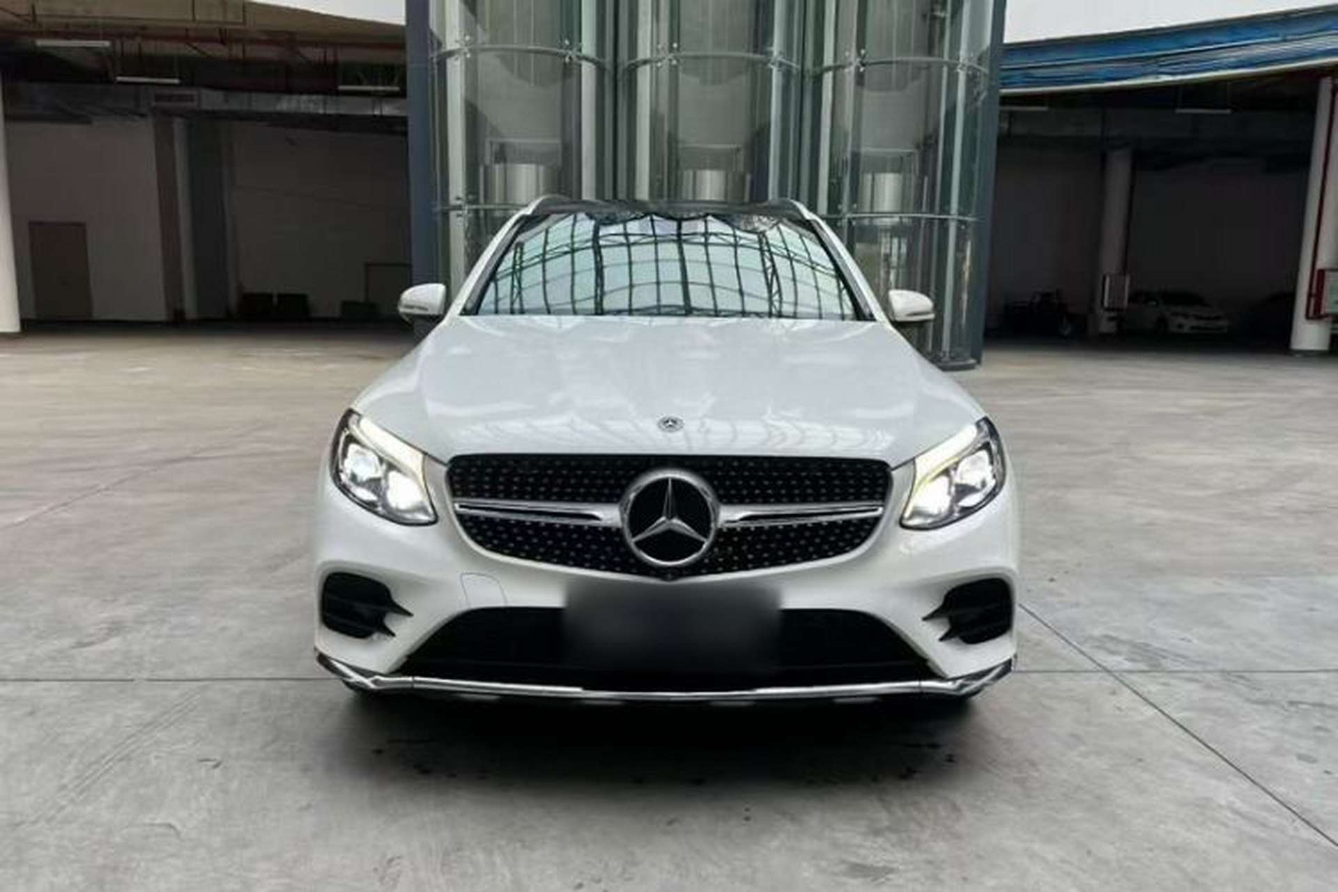 Used Mercedes-Benz GLC 2017 GLC 300 4MATIC Sport Edition Exterior 6