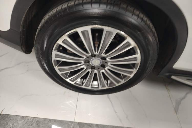 Used Mercedes-Benz GLC 2017 GLC 200 4MATIC Exterior 8