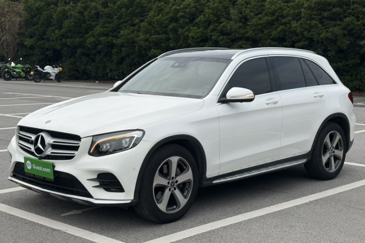 Used Mercedes-Benz GLC 2017 GLC 300 4MATIC Sport Edition Guazi used car, China used car export, Used car for sale, Used cars, Cheapest cars for sale