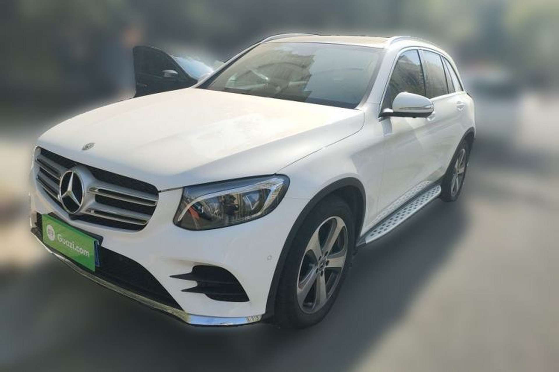 Used Mercedes-Benz GLC 2017 GLC 300 4MATIC Sport Edition Front Left 45 Deg