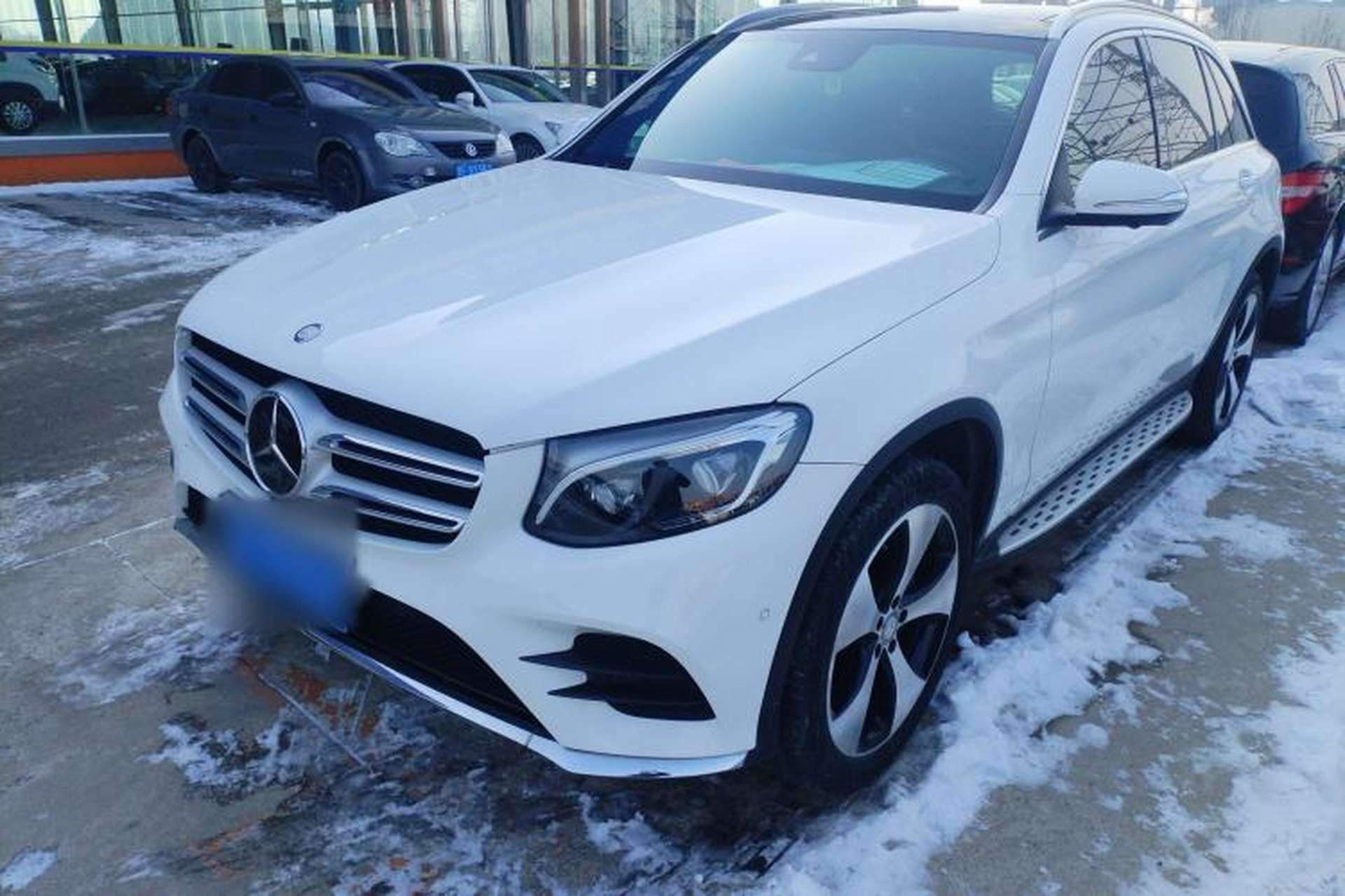 Used Mercedes-Benz GLC 2017 GLC 300 4MATIC Luxury Model Front Left 45 Deg