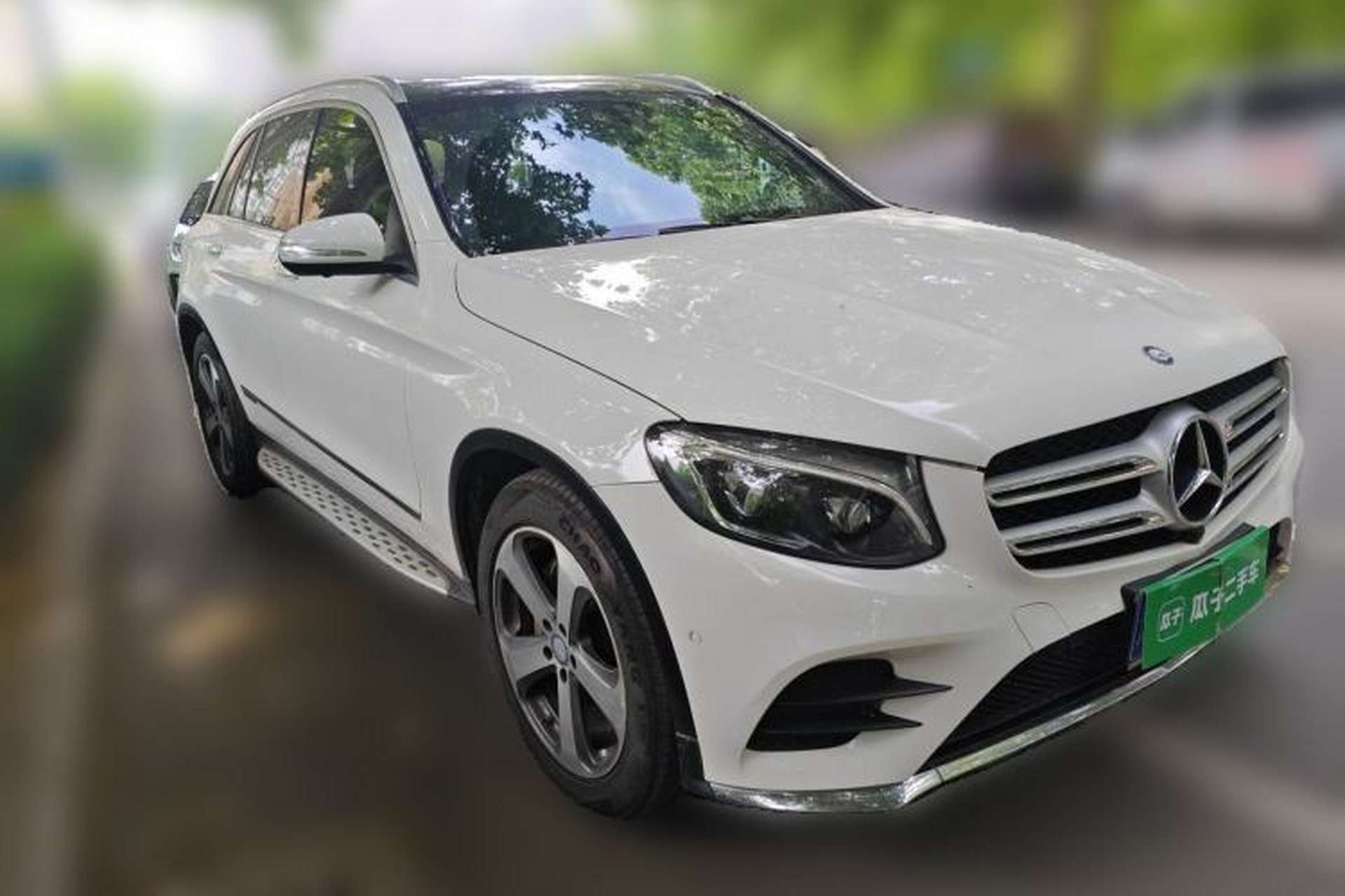 Used Mercedes-Benz GLC 2017 GLC 300 4MATIC Sport Edition Front Right 45 Deg