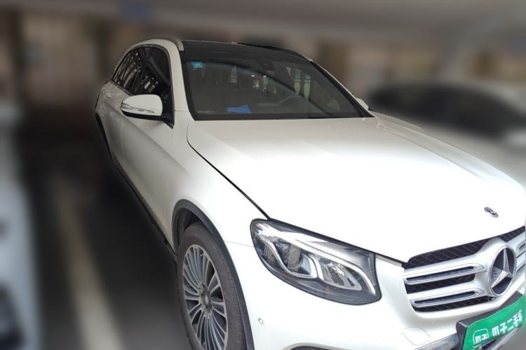 Used Mercedes-Benz GLC 2017 GLC 200 4MATIC Front Right 45 Deg