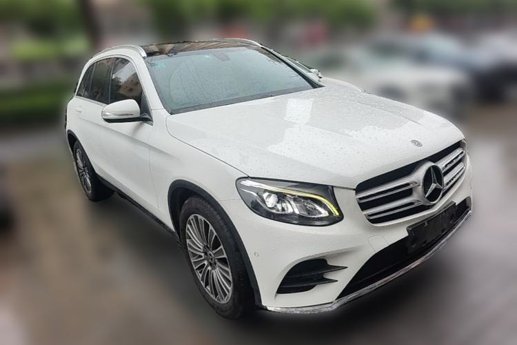 Used Mercedes-Benz GLC 2017 GLC 260 4MATIC Dynamic Edition Front Right 45 Deg