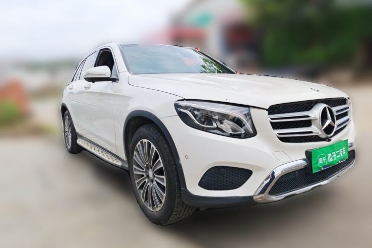 Used Mercedes-Benz GLC 2017 GLC 200 4MATIC Front Right 45 Deg