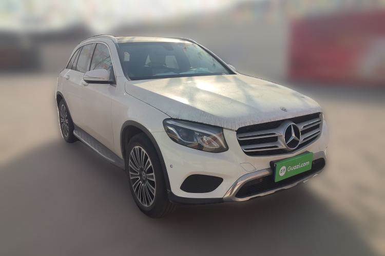Used Mercedes-Benz GLC 2017 GLC 200 4MATIC Front Right 45 Deg