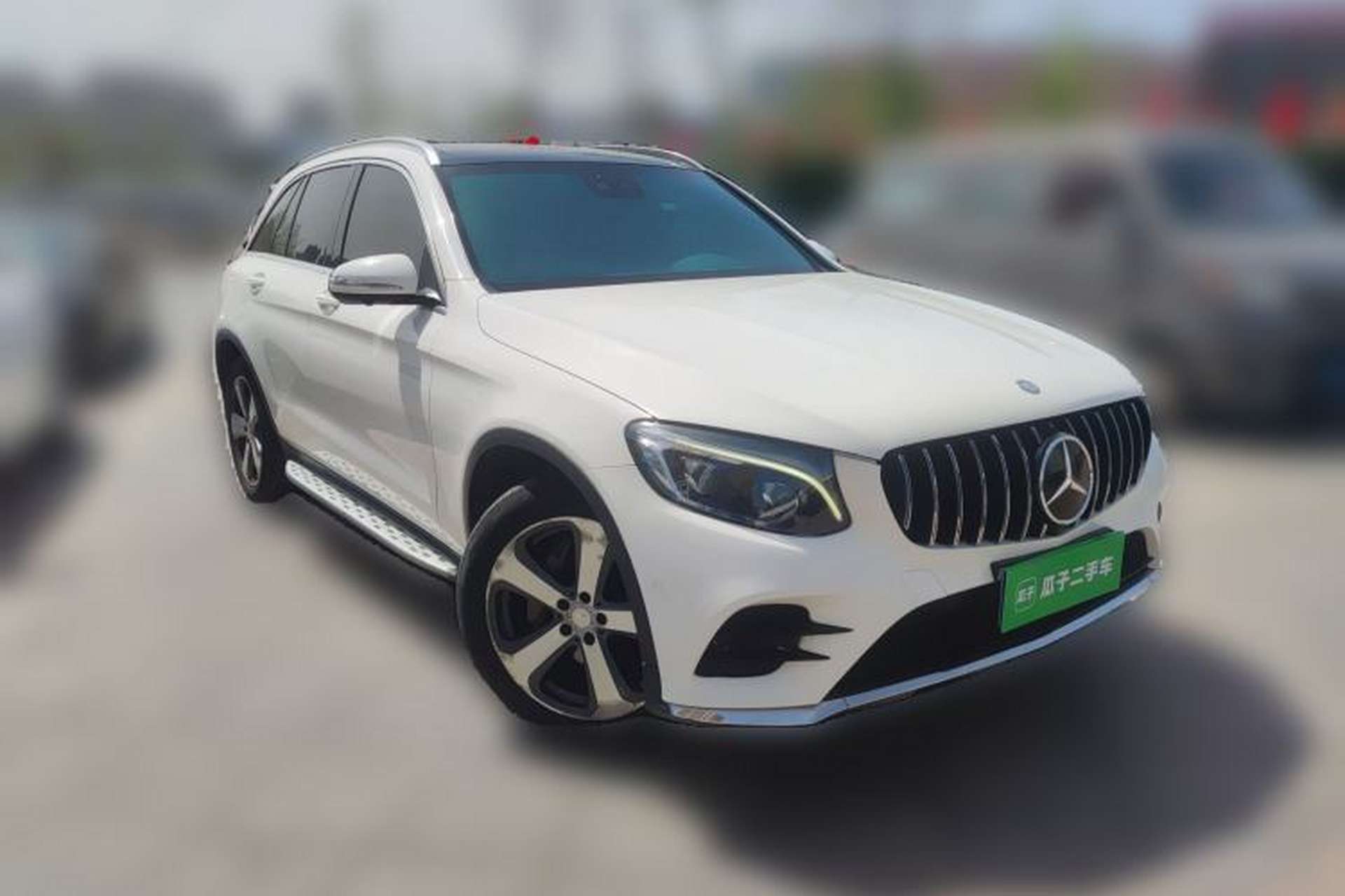 Used Mercedes-Benz GLC 2017 GLC 300 4MATIC Sport Edition Front Right 45 Deg