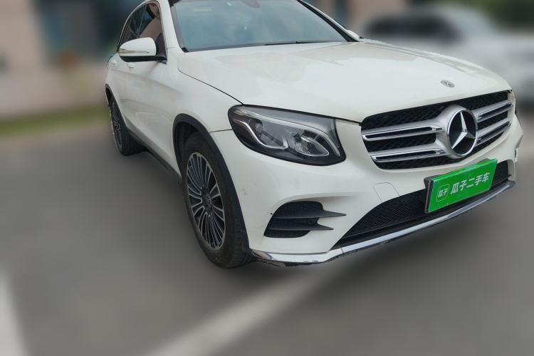 Used Mercedes-Benz GLC 2017 GLC 260 4MATIC Dynamic Edition Front Right 45 Deg