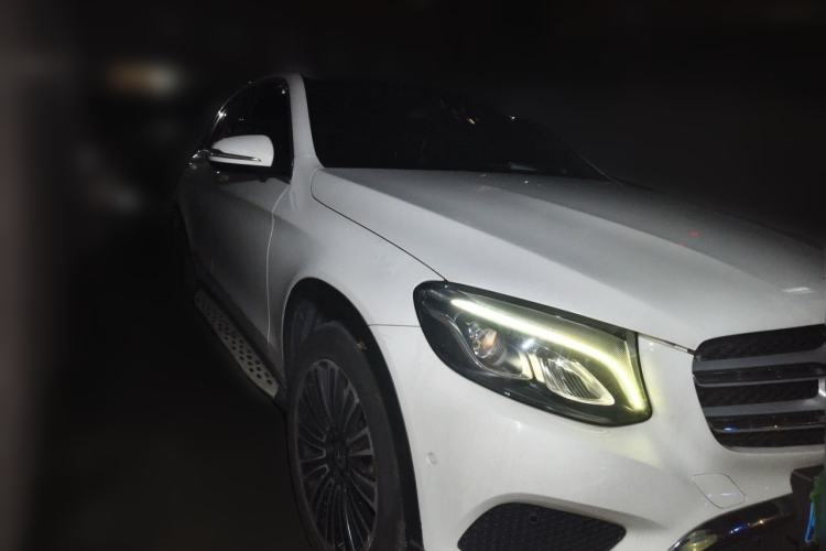 Used Mercedes-Benz GLC 2017 GLC 200 4MATIC Front Right 45 Deg