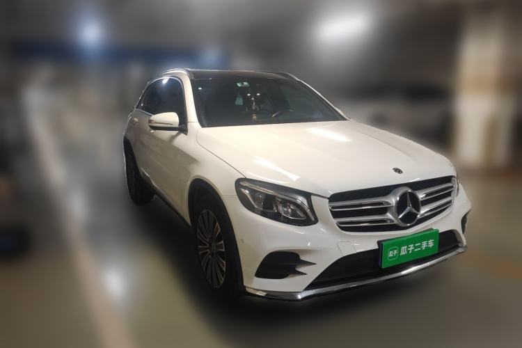 Used Mercedes-Benz GLC 2017 GLC 260 4MATIC Dynamic Edition Front Right 45 Deg
