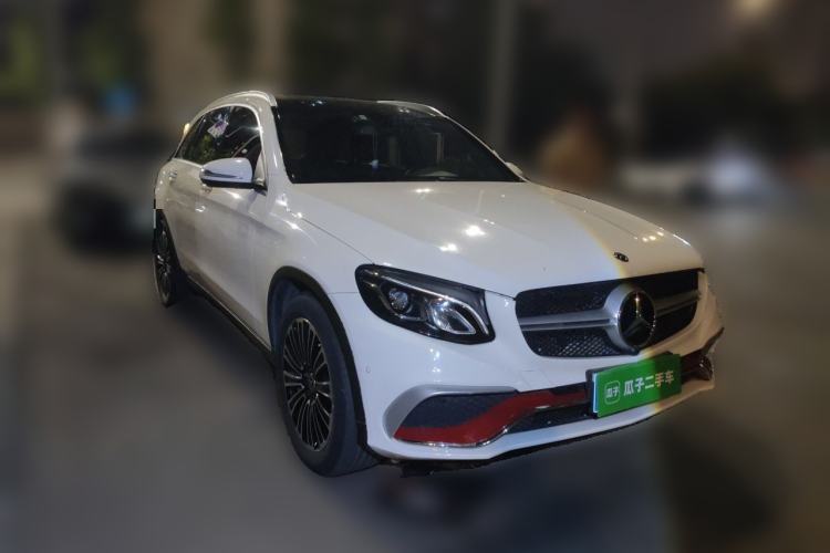 Used Mercedes-Benz GLC 2017 GLC 260 4MATIC Dynamic Edition Front Right 45 Deg