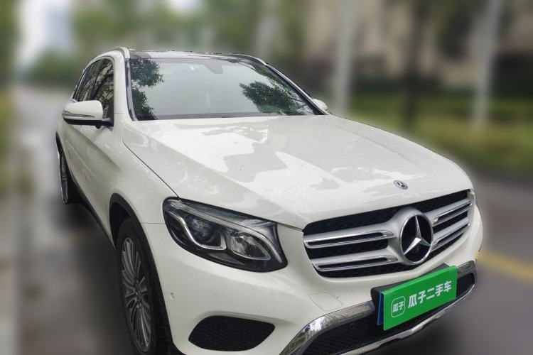 Used Mercedes-Benz GLC 2017 GLC 200 4MATIC Front Right 45 Deg