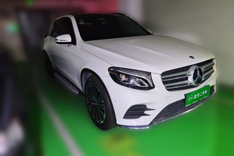 Used Mercedes-Benz GLC 2017 GLC 260 4MATIC Dynamic Edition Front Right 45 Deg