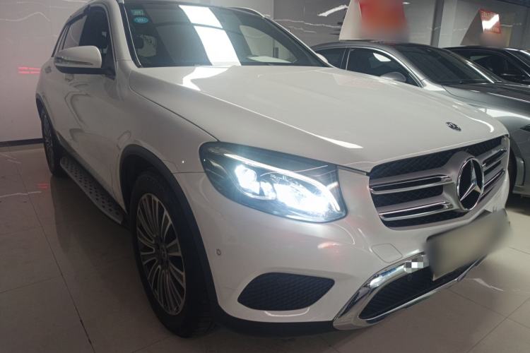 Used Mercedes-Benz GLC 2017 GLC 200 4MATIC Front Right 45 Deg