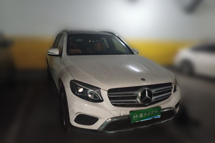 Used Mercedes-Benz GLC 2017 GLC 200 4MATIC Front Right 45 Deg