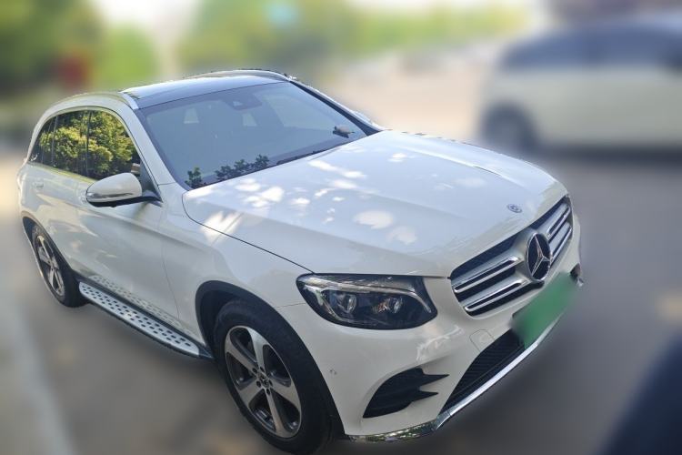 Used Mercedes-Benz GLC 2017 GLC 300 4MATIC Sport Edition Front Right 45 Deg