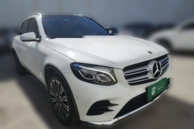Used Mercedes-Benz GLC 2017 GLC 260 4MATIC Dynamic Edition Front Right 45 Deg