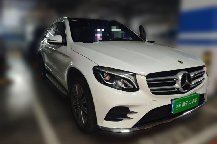 Used Mercedes-Benz GLC 2017 GLC 260 4MATIC Dynamic Edition Front Right 45 Deg