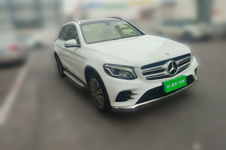 Used Mercedes-Benz GLC 2017 GLC 260 4MATIC Dynamic Edition Front Right 45 Deg
