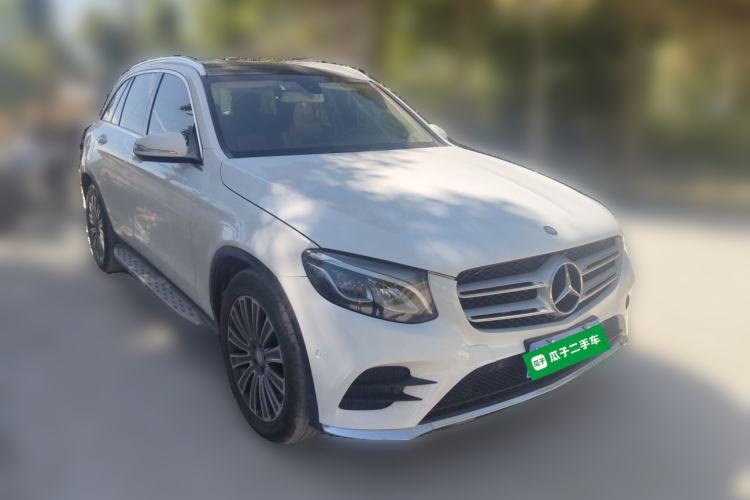 Used Mercedes-Benz GLC 2017 GLC 260 4MATIC Dynamic Edition Front Right 45 Deg