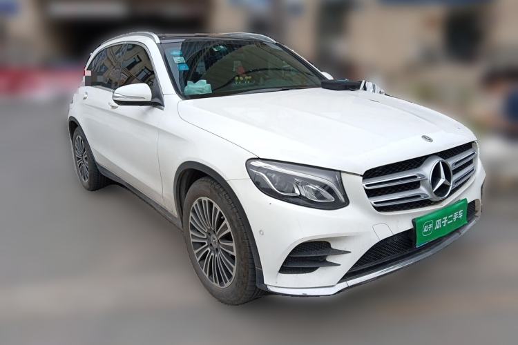 Used Mercedes-Benz GLC 2017 GLC 260 4MATIC Dynamic Edition Front Right 45 Deg