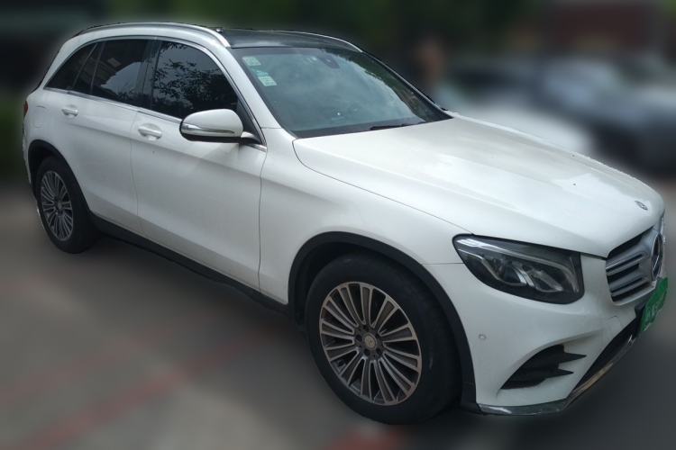 Used Mercedes-Benz GLC 2017 GLC 260 4MATIC Dynamic Edition Front Right 45 Deg