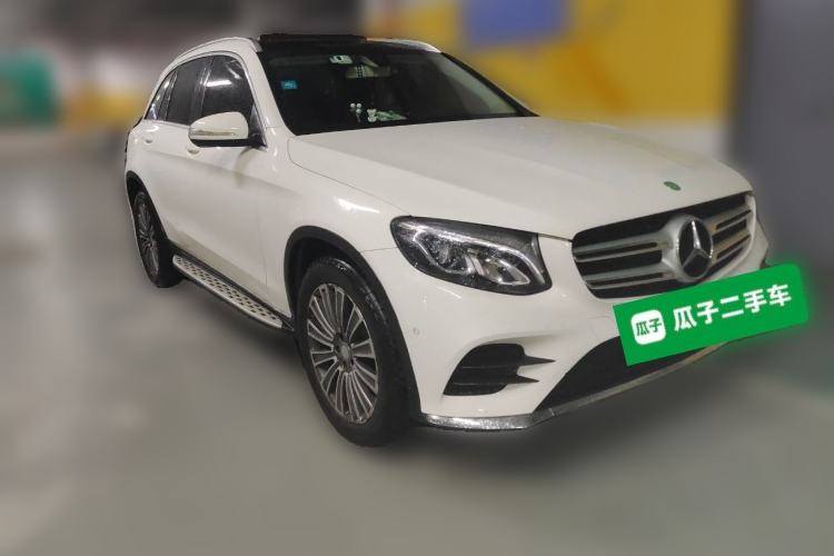 Used Mercedes-Benz GLC 2017 GLC 260 4MATIC Dynamic Edition Front Right 45 Deg