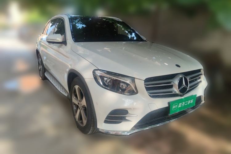 Used Mercedes-Benz GLC 2017 GLC 300 4MATIC Sport Edition Front Right 45 Deg