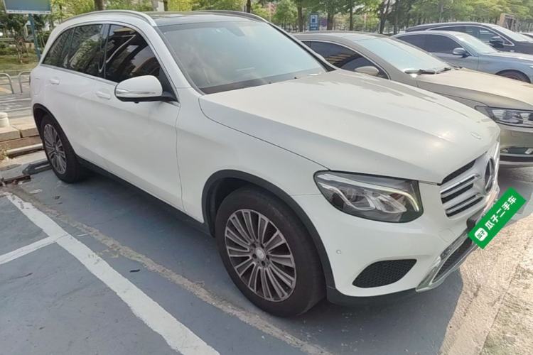 Used Mercedes-Benz GLC 2017 GLC 200 4MATIC Front Right 45 Deg