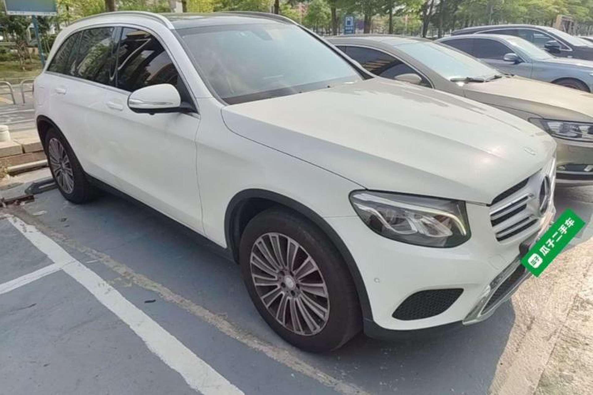 Used Mercedes-Benz GLC 2017 GLC 200 4MATIC Front Right 45 Deg