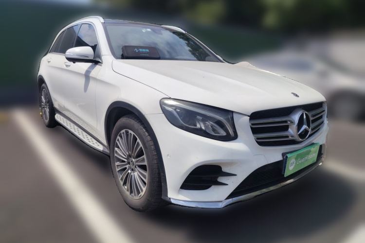 Used Mercedes-Benz GLC 2017 GLC 260 4MATIC Dynamic Edition Front Right 45 Deg